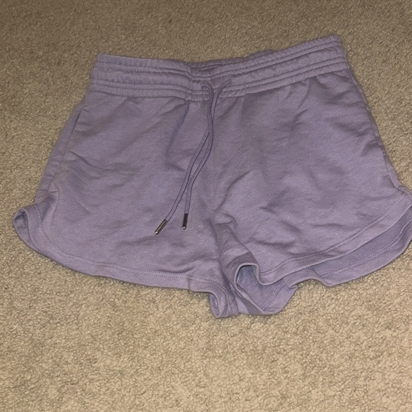 Two pairs H and M Shorts Size S - Picture 4 of 10